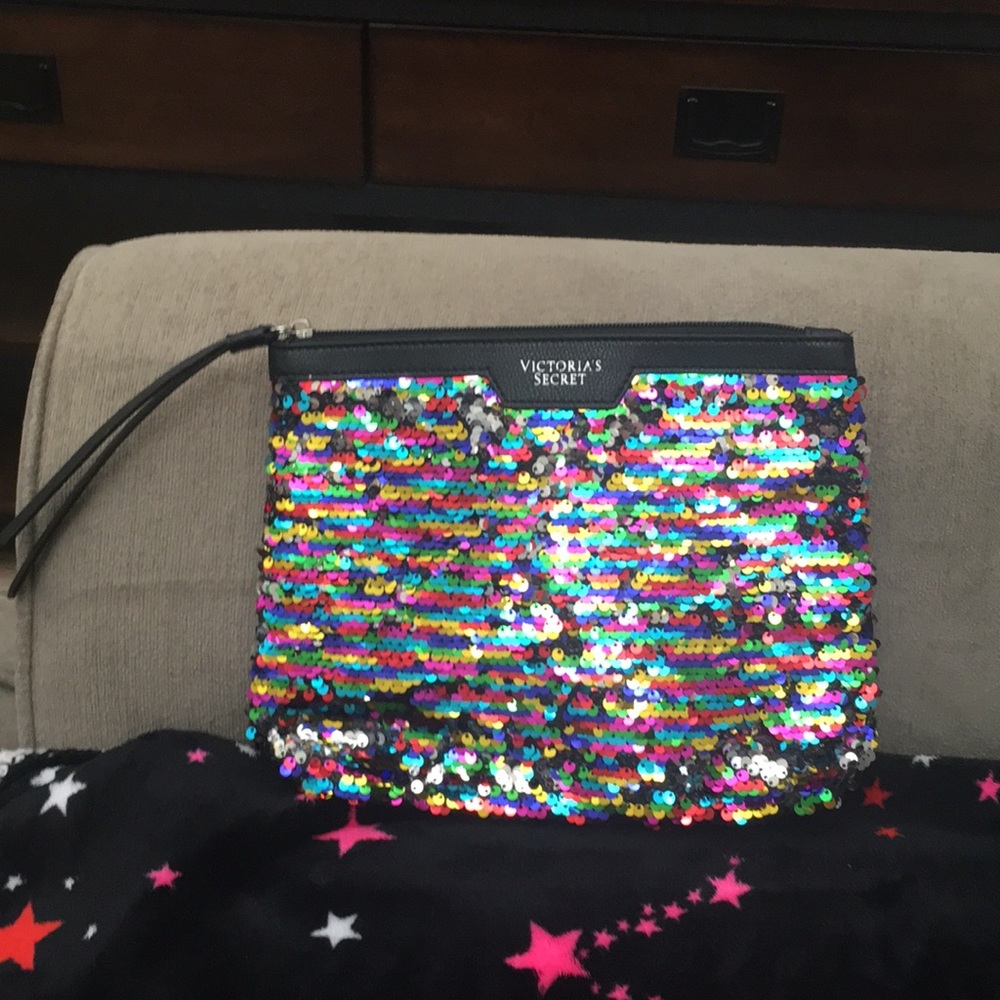 Victoria’s Secret sequin cosmetic bag - Picture 1 of 3